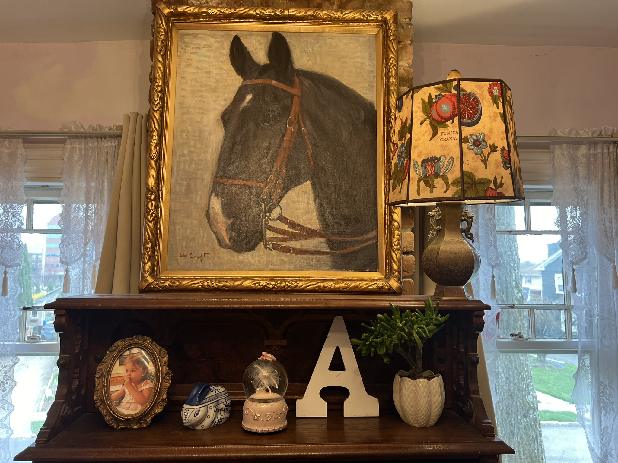 horse-in-rory-room.jpeg